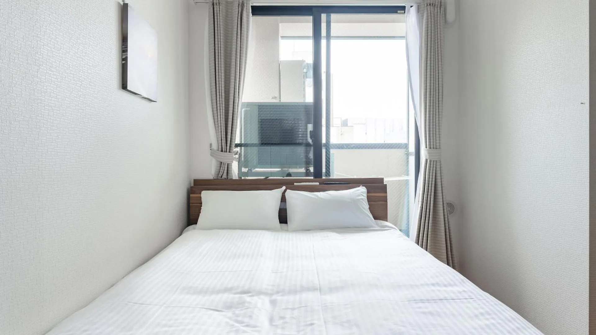 Solasia Residence 北上野 Tokyo Apartment