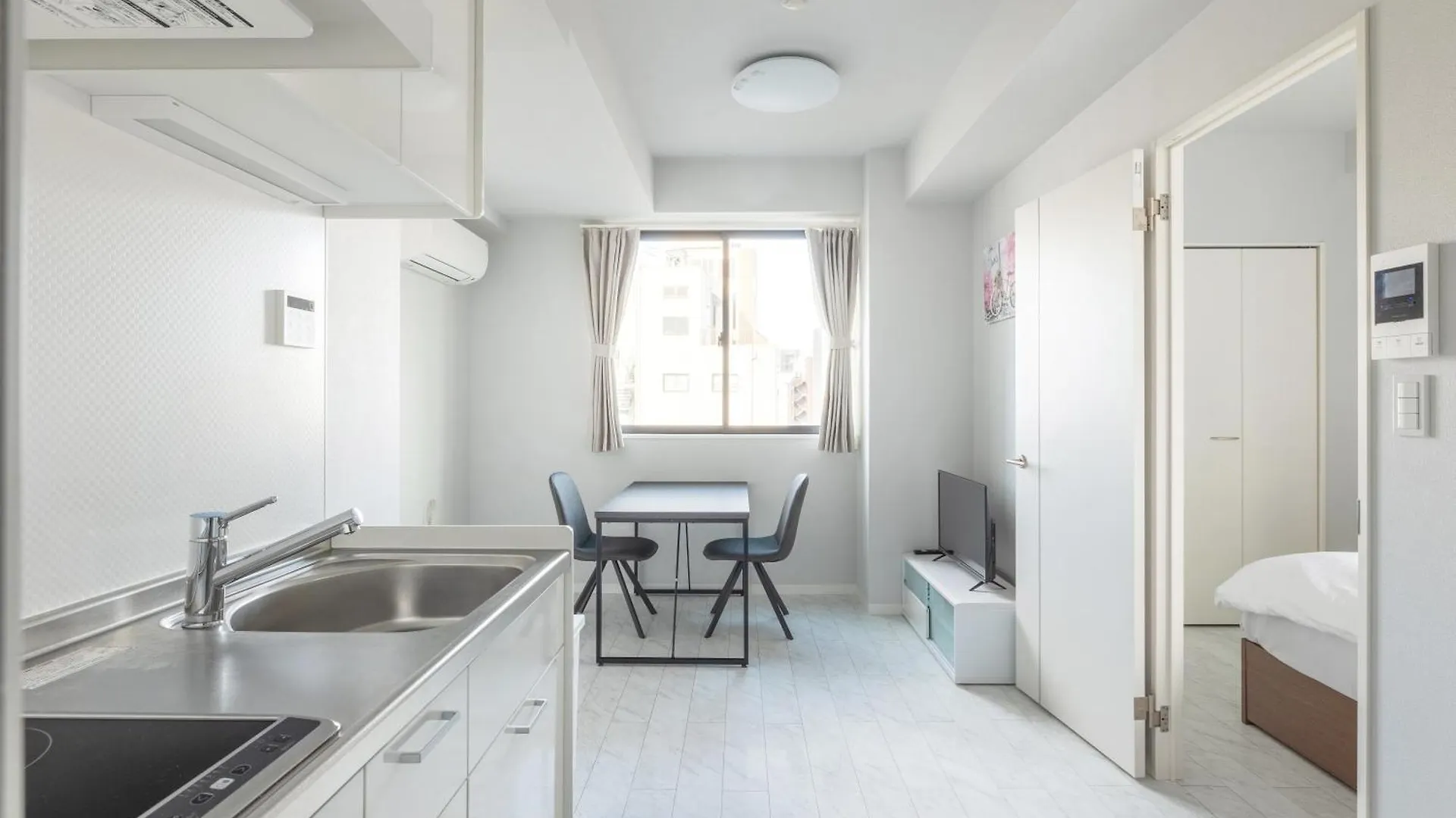 Solasia Residence 北上野 Tokyo Apartment